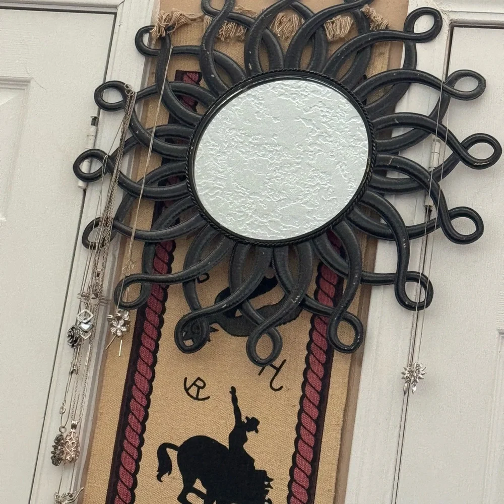 Black Sunburst Wall Mirror